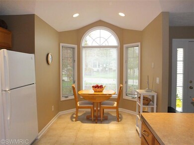 1871 Turnstone Ln NE unit 91, Grand Rapids, MI 49505 - photo 3