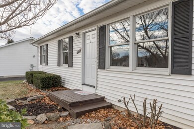 317 Hackberry Dr, Stephens City, VA 22655 - photo 2