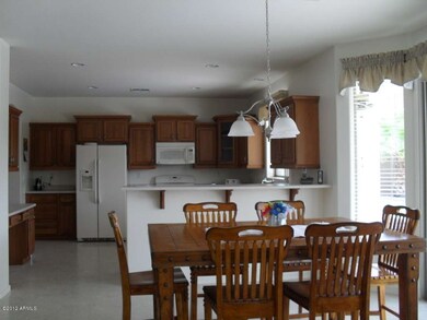 Eat-in Kitchen