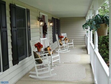 701 Schwenkmill Rd, Perkasie, PA 18944 - photo 3