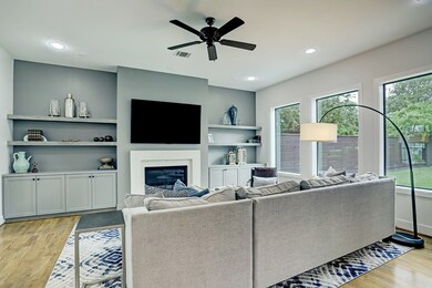 5019 Bayou Ridge Dr, Houston, TX 77092 - photo 7