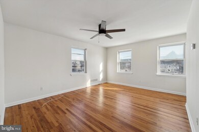 248 N Wycombe Ave unit 2, Lansdowne, PA 19050 - photo 2
