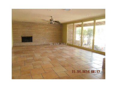 3771 Meadowcrest Dr, Las Vegas, NV 89121 - photo 2