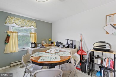 308 Reservoir Ave, Waynesboro, PA 17268 - photo 7