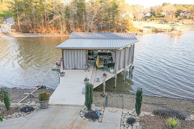 Outdoor Living Right on the Water
