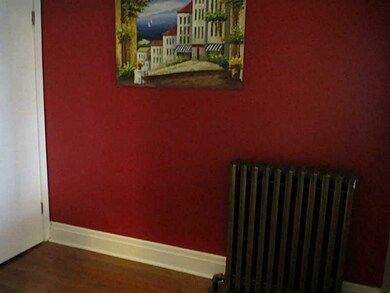 Entry/Foyer.