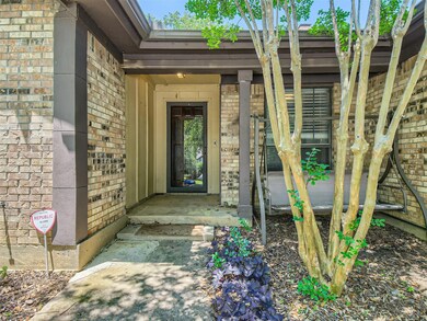 241 Bradford Dr, Hurst, TX 76053 - photo 4