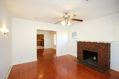 726 Pecore St, Houston, TX 77009 - photo 4