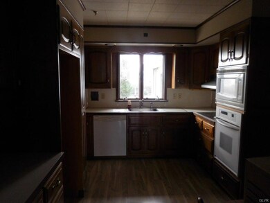 4320 N Church St, Whitehall, PA 18052 - photo 7