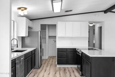 Kitchen 2
