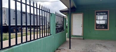 207 Arco Iris Rd unit 2, Laredo, TX 78043 - photo 2