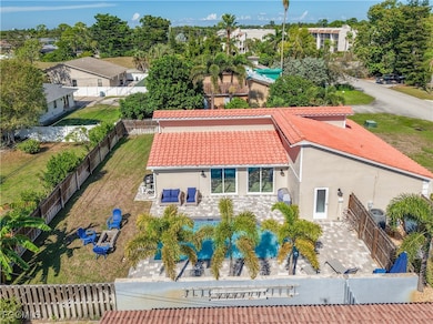 27391 Pelican Ridge Cir, Bonita Springs, FL 34135 - photo 5