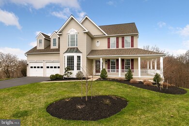 746 Sussex Ct, Sykesville, MD 21784 - photo 2