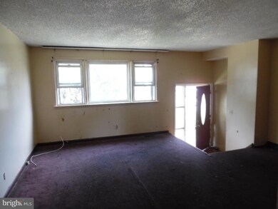 1249 Lakeshore Dr, Camden, NJ 08104 - photo 7