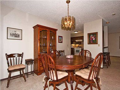 another view of forma dining area...easy access to