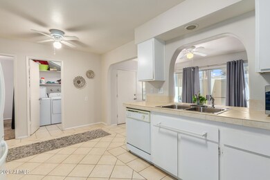 10850 W Santa fe Dr unit 50, Sun City, AZ 85351 - photo 7