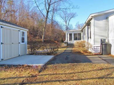 95 Clayton Dr, West Springfield, MA 01089 - photo 3