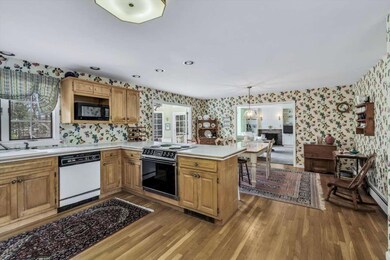 211 Scraggy Neck Rd, Bourne, MA 2532 - photo 7