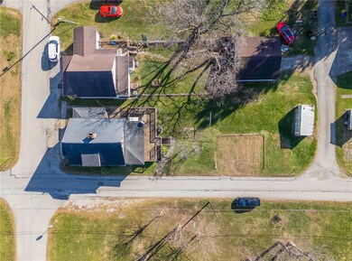 400 Locust St, Masontown, PA 15461 - photo 5