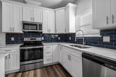 1036 W Coffin St, Denison, TX 75020 - photo 7