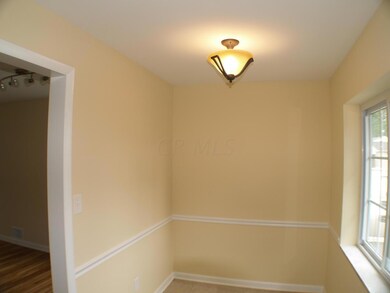 Kitchen Eating Area