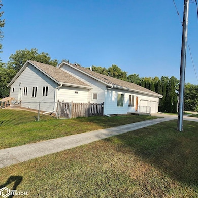 412 3rd St S, Humboldt, IA 50548 - photo 3