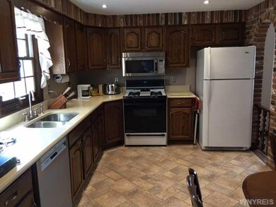 2702 Homeyer Rd, North Tonawanda, NY 14120 - photo 6