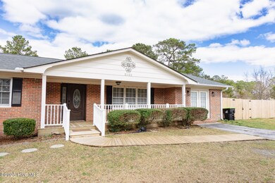 2122 N Parker Rd, Jacksonville, NC 28546 - photo 5