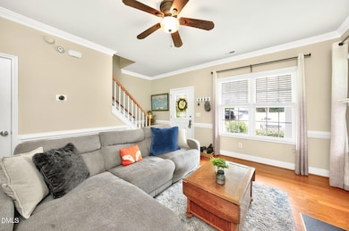 14-web-or-mls-225 Old Grove-9