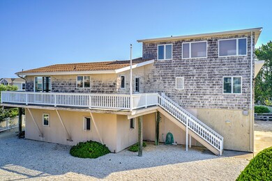 1020 E Long Beach Blvd
