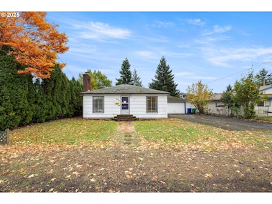 8730 NE Davis St, Portland, OR 97220 - photo 2