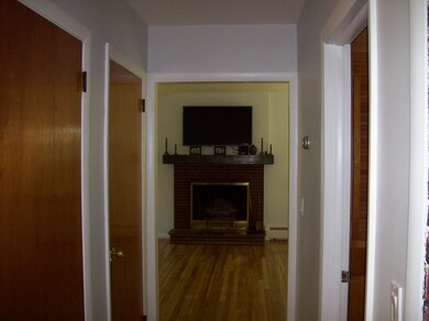 19 Edson St, Claremont, NH 03743 - photo 7