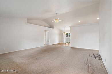 005-8832NHandlerDr-Hayden-ID-83835-SMALL