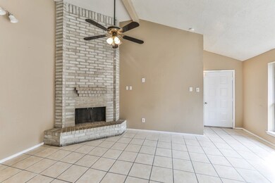 11011 Tridens Ct, Houston, TX 77086 - photo 4