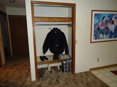 EntryCloset
