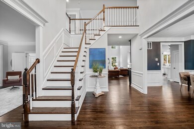 28 Sheffield Dr, Moorestown, NJ 08057 - photo 2