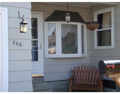 206 Vineyard Rd, Warwick, RI 02889 - photo 3