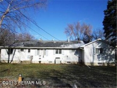 302 Fredrick Dr, Albert Lea, MN 56007 - photo 2