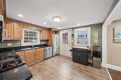101 Belmont St, Weymouth, MA 02188 - photo 5