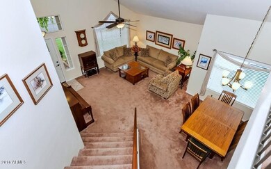 7 7330 Cat Walk Hall (800x498)