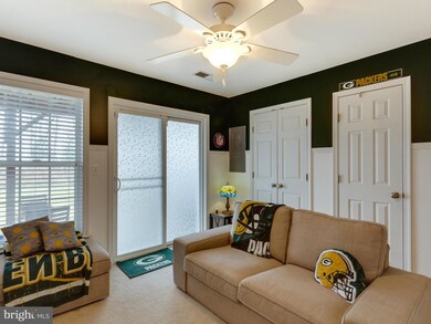 15677 John Diskin Cir unit 132, Woodbridge, VA 22191 - photo 6