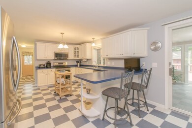 127 Clyde o Bosworth Rd, Halifax, MA 02338 - photo 5