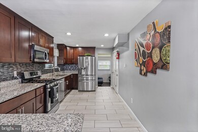 413 N Garden Blvd, Beverly, NJ 08010 - photo 6