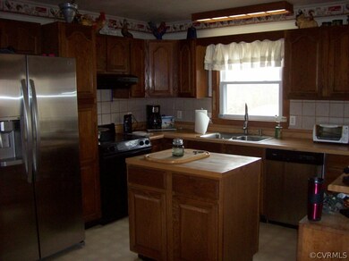 1057 Smithfield Rd, Saint Stephens Church, VA 23148 - photo 2