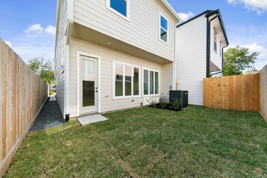 946 Judiway St, Houston, TX 77018 - photo 7