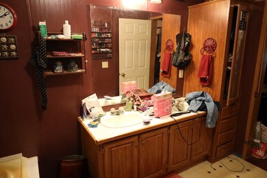 9156 Sewell Creek Rd, Meadow Bridge, WV 25976 - photo 6