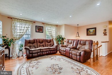 606 Bond Ave, Reisterstown, MD 21136 - photo 5