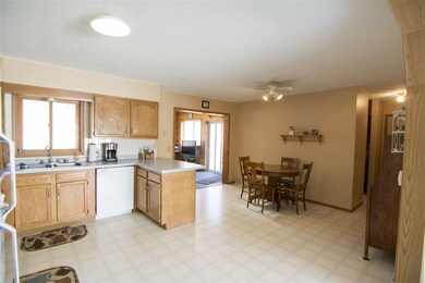 3657 Old Stage Rd, Brooklyn, WI 53521 - photo 6