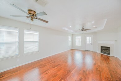 9242 Wolcott Park Ln, Houston, TX 77075 - photo 5