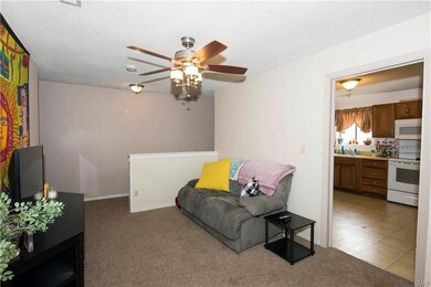 1019 Village Round, Allentown, PA 18106 - photo 4